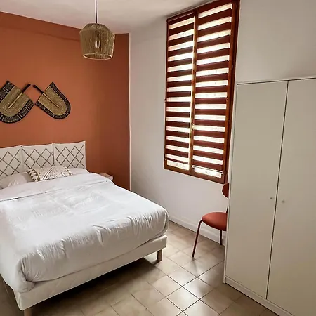 Confortables - Gare A 5 Min Pied - 20min De La - Terrasse *