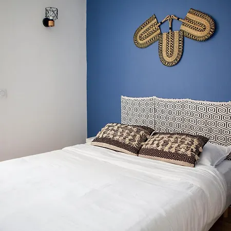 Confortables - Gare A 5 Min Pied - 20min De La - Terrasse Apartment *